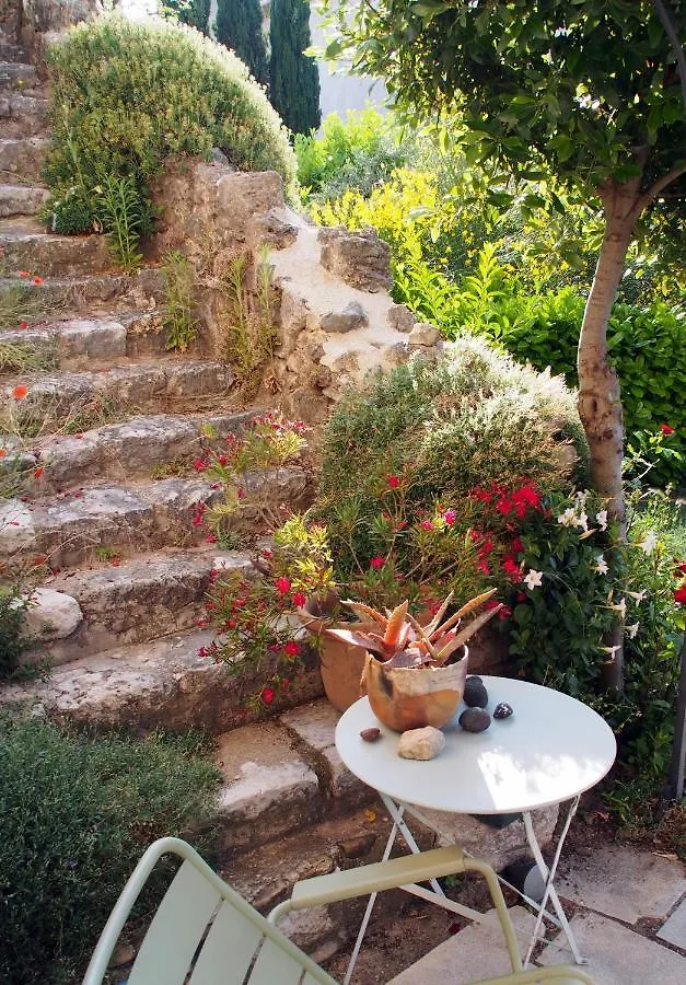 Hotel Le Moulin Du Chateau Saint-Laurent-du-Verdon 3*,
