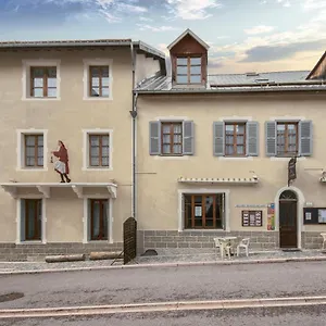 2* Hotel De L'echauguette